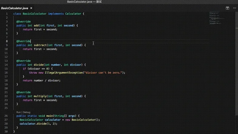VSCode 截图:Java 代码旁弹出翻译面板,批量显示标识符中单词的中文释义。